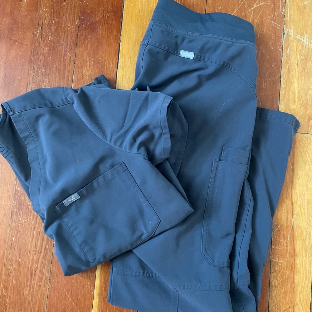 Figs scrubs